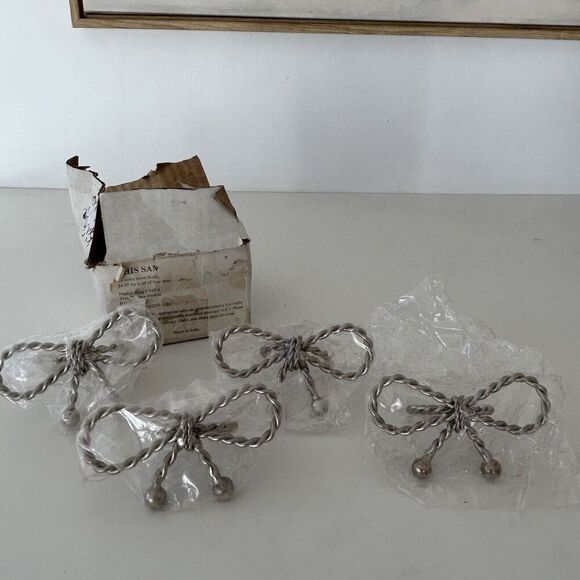 Vintage Silver Bow Napkin Rings Set of 4 Coquette Cottage Romantic Classic NEW - Picture 3 of 8
